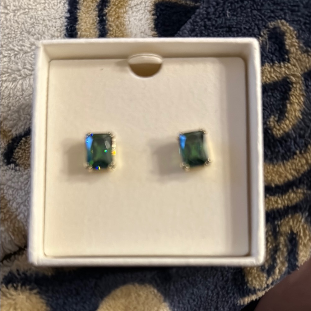 Swarovski Elegant Green Stud Earrings NWT